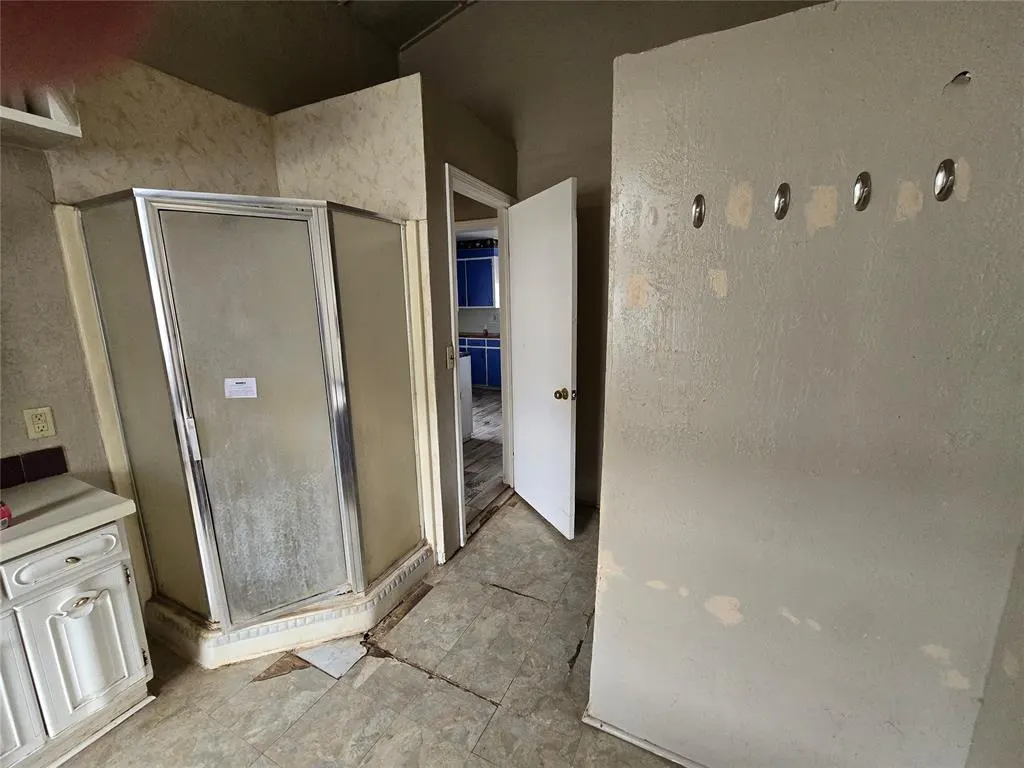 Photo 31 — 223 S Oak Street, Apache, OK 73006