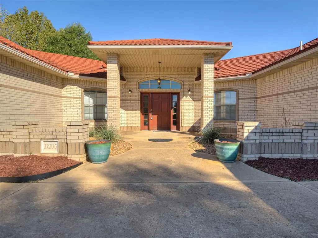 Photo 9 — 11105 Burning Oaks Drive, Oklahoma City, OK 73150