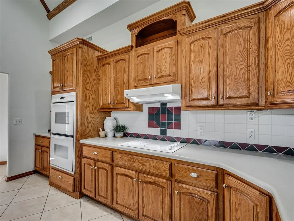 Photo 15 — 11105 Burning Oaks Drive, Oklahoma City, OK 73150