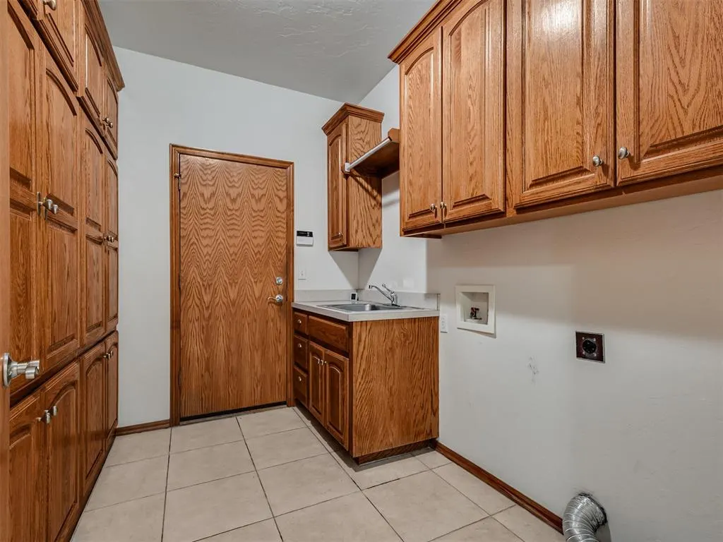 Photo 31 — 11105 Burning Oaks Drive, Oklahoma City, OK 73150