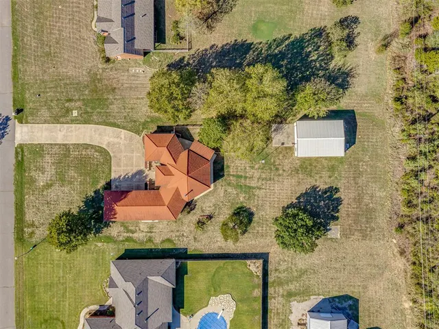 Photo 2 — 11105 Burning Oaks Drive, Oklahoma City, OK 73150