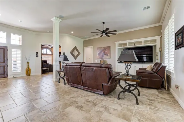 Photo 7 — 301 Carmel Valley Way, Edmond, OK 73025