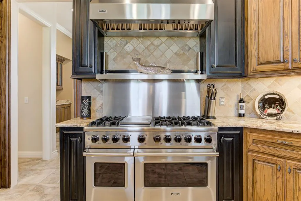 Photo 17 — 301 Carmel Valley Way, Edmond, OK 73025