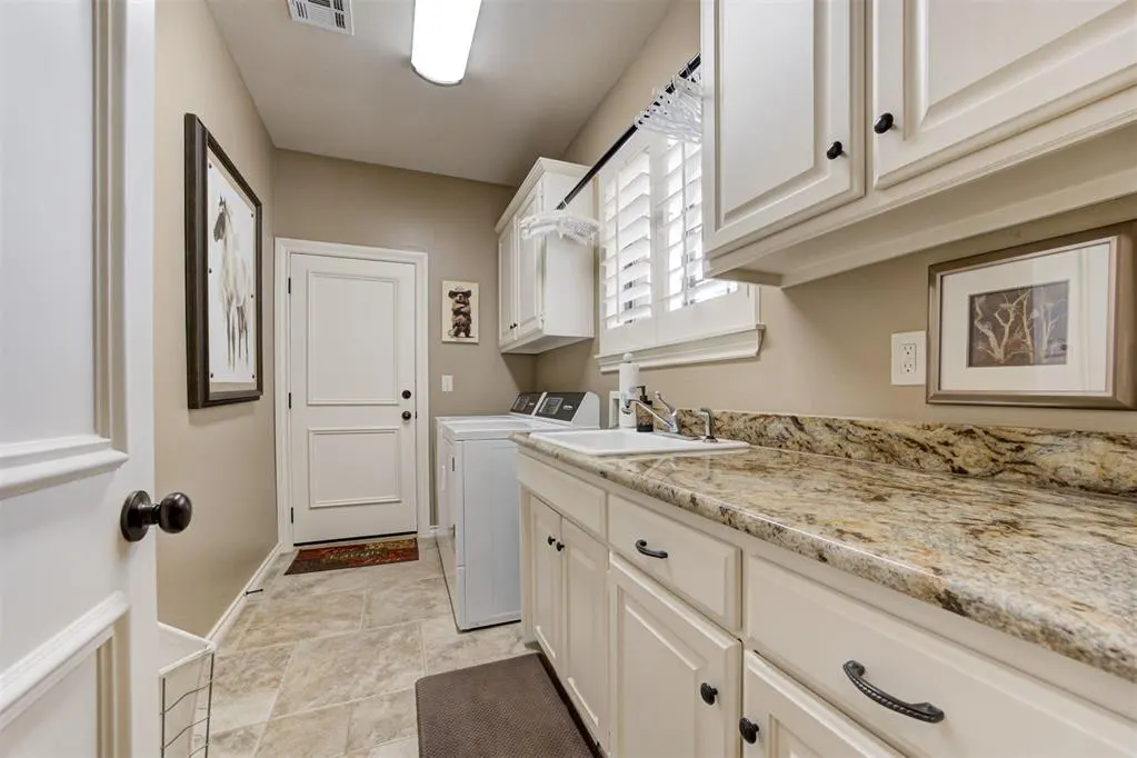 Photo 37 — 301 Carmel Valley Way, Edmond, OK 73025