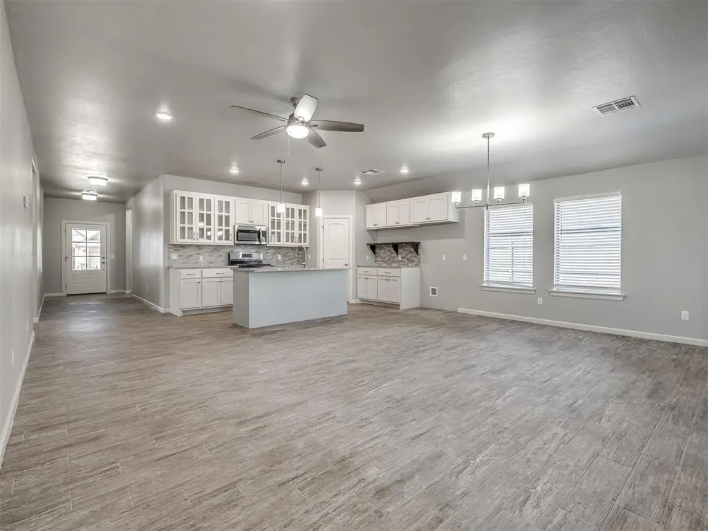 Photo 14 — 16708 Doyle Drive, Edmond, OK 73012