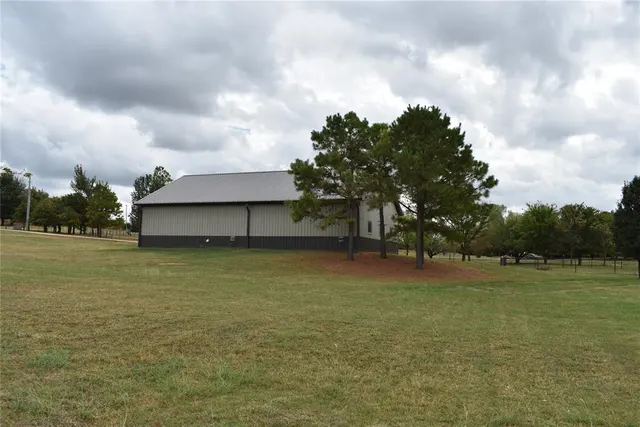 Photo 4 — 1020 S Morgan, Blanchard, OK 73010