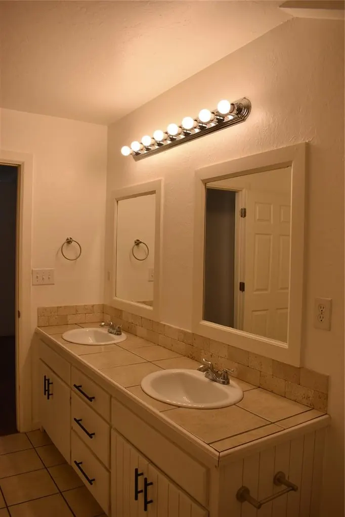 Photo 17 — 1020 S Morgan, Blanchard, OK 73010
