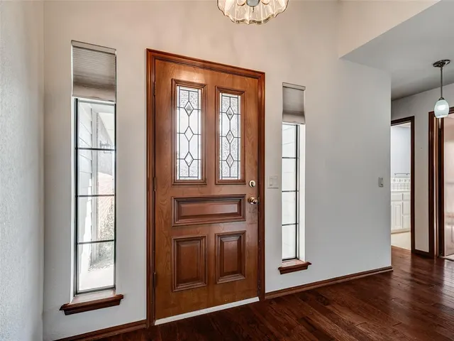 Photo 2 — 1720 Oriole Court, Norman, OK 73071