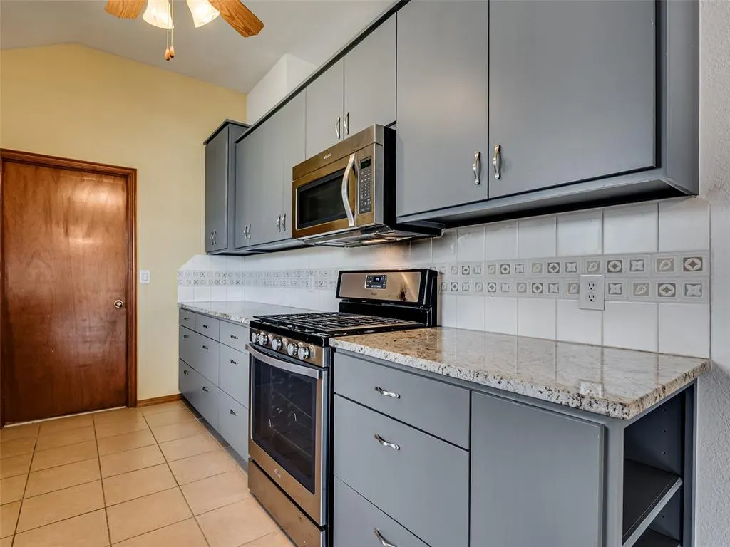 Photo 8 — 1720 Oriole Court, Norman, OK 73071