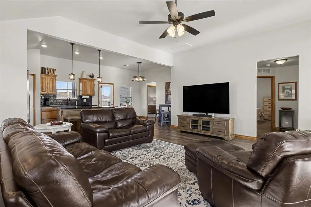 Photo 9 — 16149 Quiet Storm Drive, Oklahoma City, OK 73170
