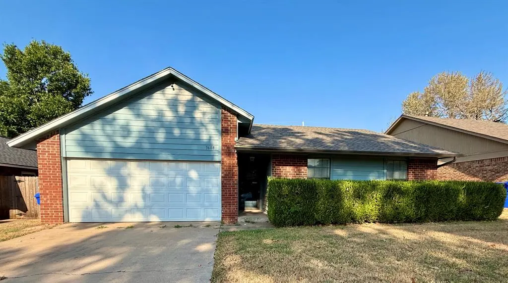 Front exterior — 3608 Peregrine Drive, Norman, OK 73072