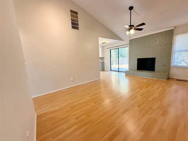 Photo 2 — 3608 Peregrine Drive, Norman, OK 73072