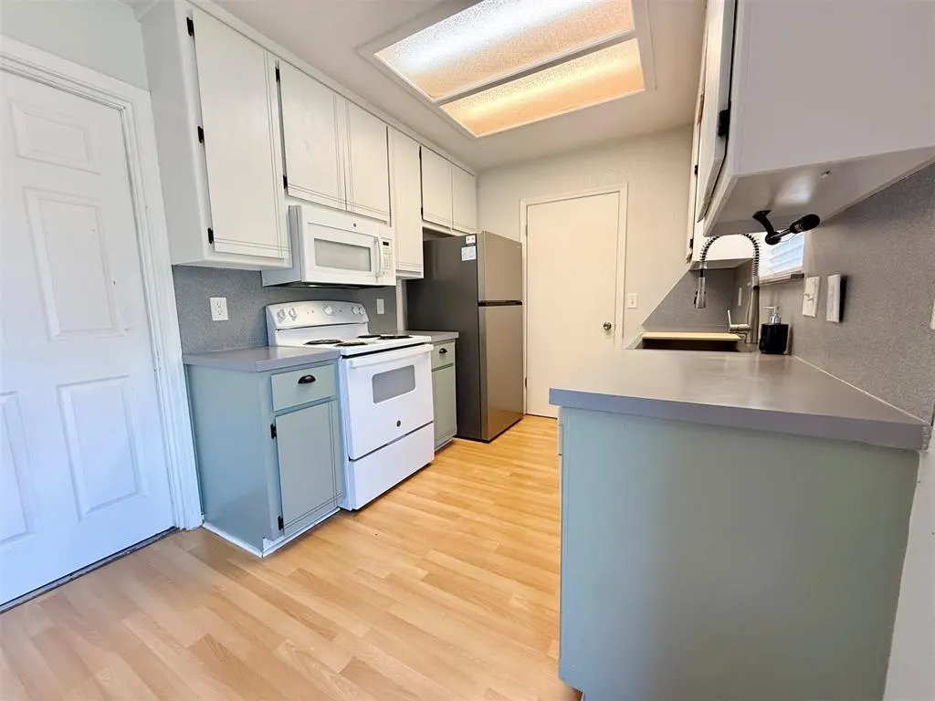 Photo 5 — 3608 Peregrine Drive, Norman, OK 73072