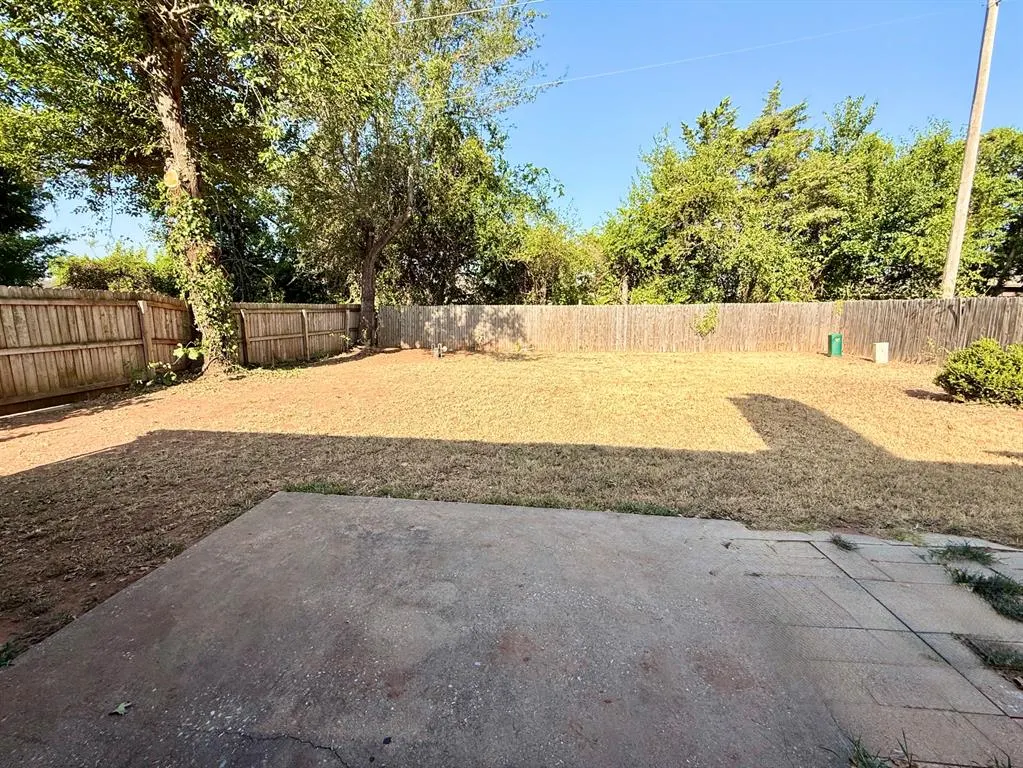 Photo 15 — 3608 Peregrine Drive, Norman, OK 73072