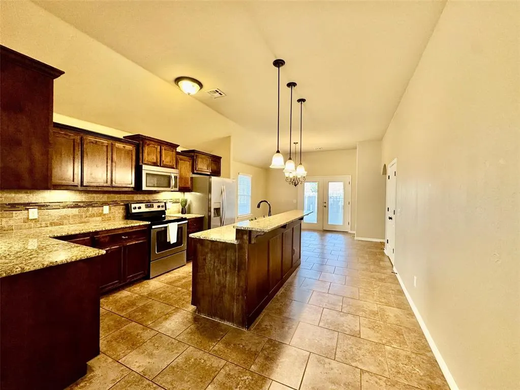 Photo 10 — 19516 Taggert Drive, Oklahoma City, OK 73012