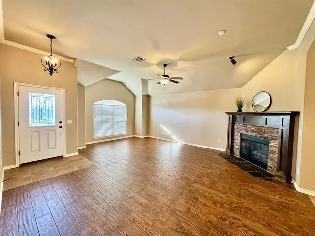 Photo 5 — 19516 Taggert Drive, Oklahoma City, OK 73012