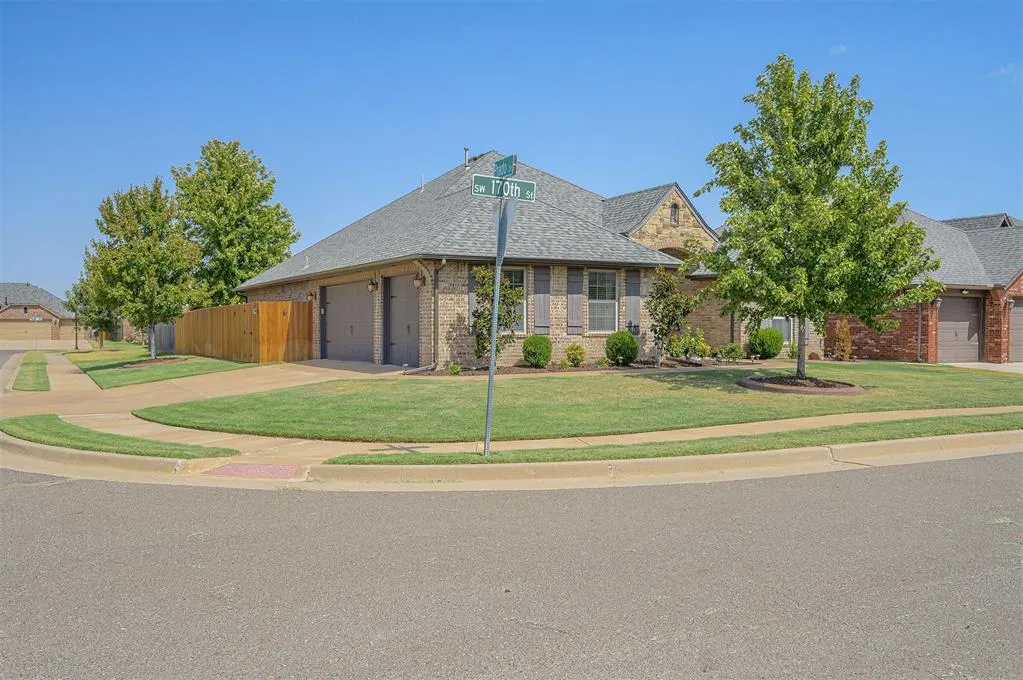 Photo 44 — 413 SW 170th Street, Oklahoma City, OK 73170
