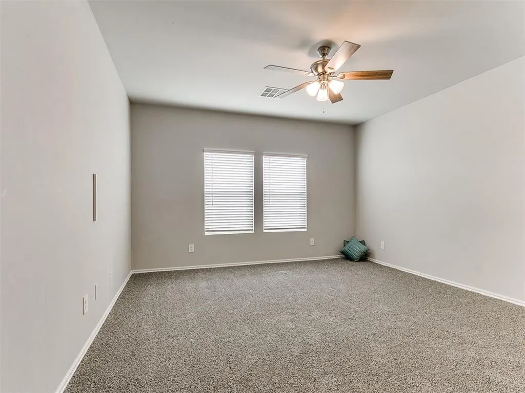 Photo 17 — 10516 NW 24th Street, Yukon, OK 73099