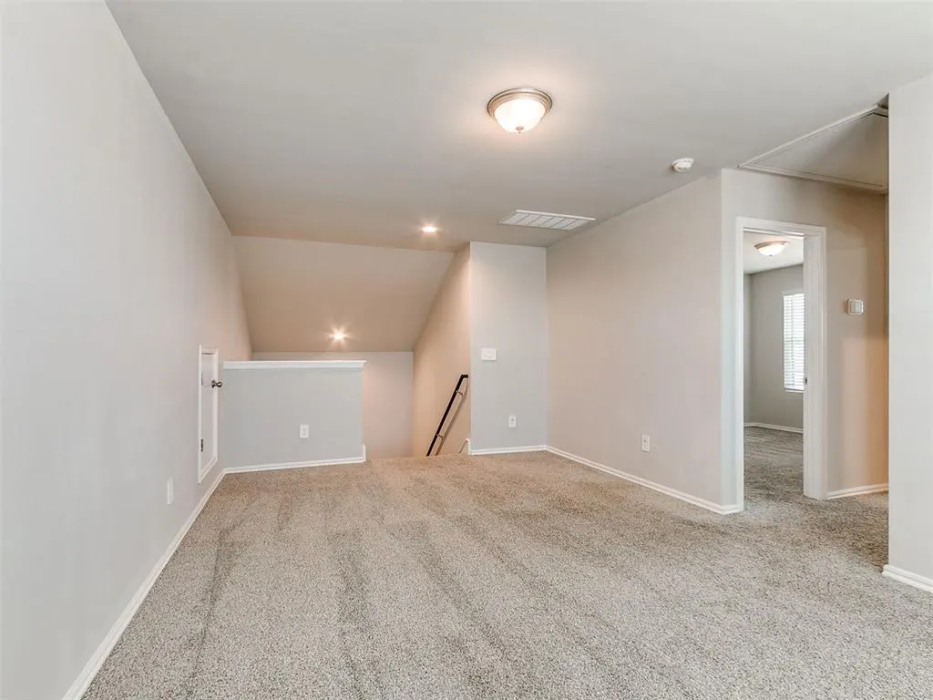Photo 27 — 10516 NW 24th Street, Yukon, OK 73099