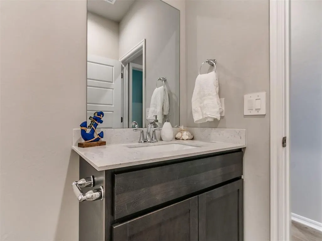 Photo 37 — 10516 NW 24th Street, Yukon, OK 73099