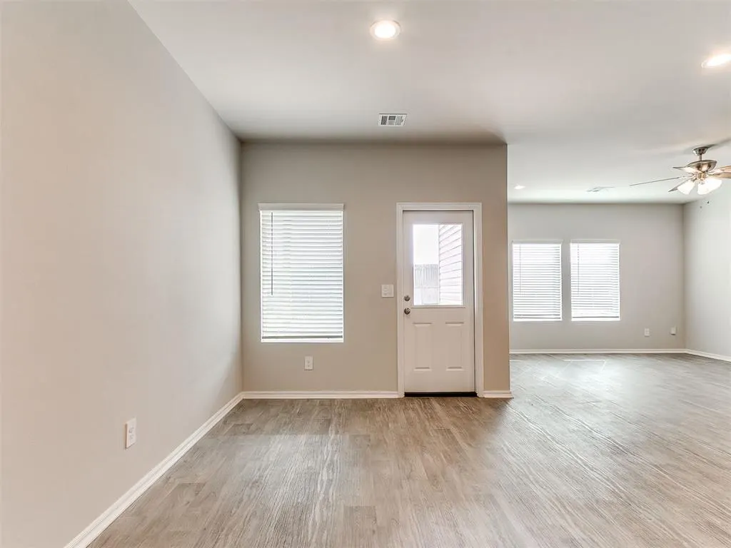 Photo 42 — 10516 NW 24th Street, Yukon, OK 73099