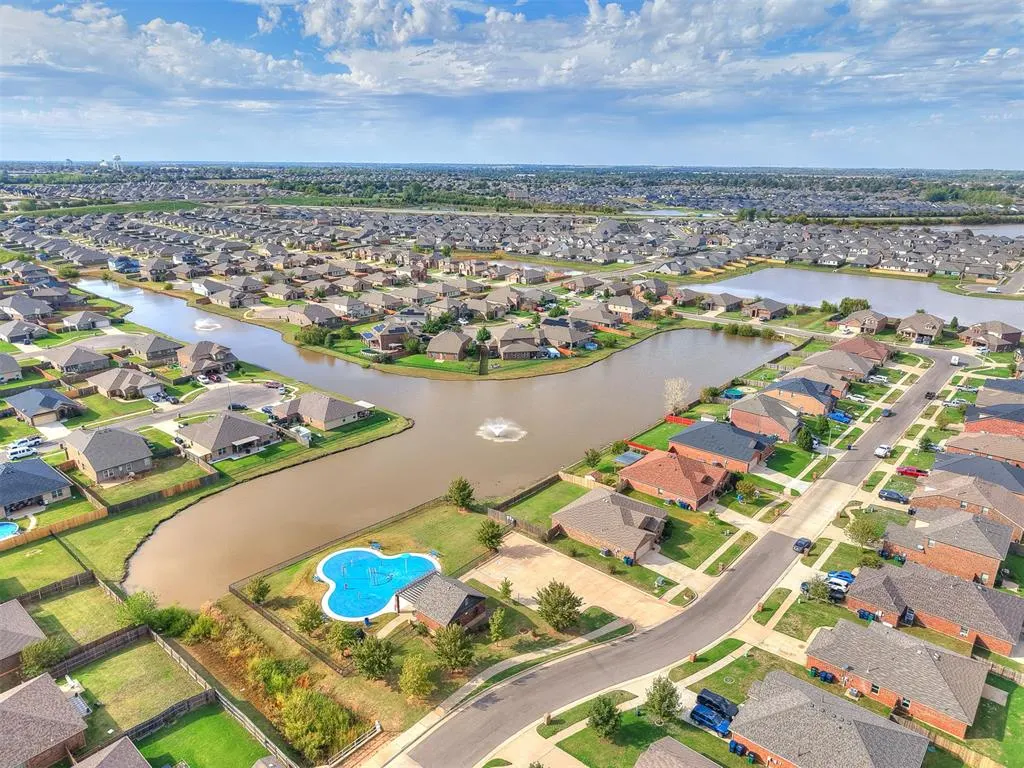Photo 49 — 10516 NW 24th Street, Yukon, OK 73099