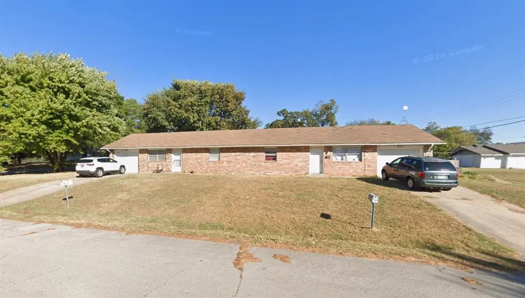 Front exterior — 312 W Hayes Street, Shawnee, OK 74801
