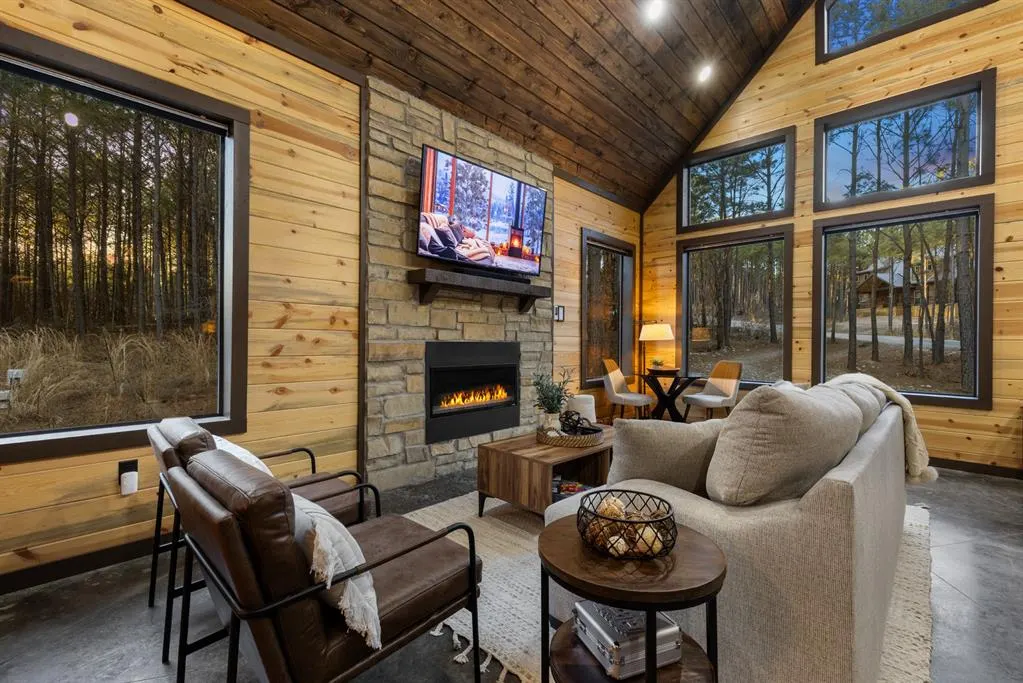 Photo 5 — 127 Bear Elm Trail, Broken Bow, OK 74728