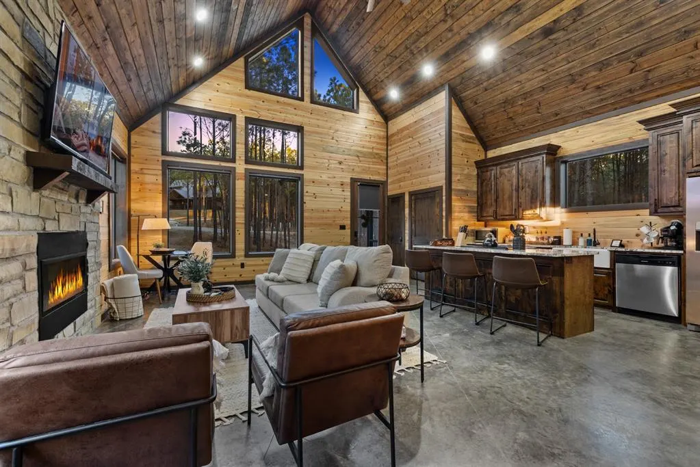 Photo 6 — 127 Bear Elm Trail, Broken Bow, OK 74728