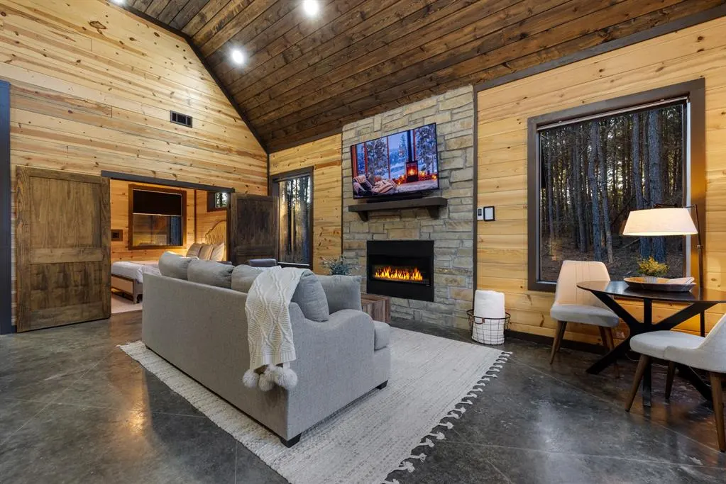 Photo 7 — 127 Bear Elm Trail, Broken Bow, OK 74728