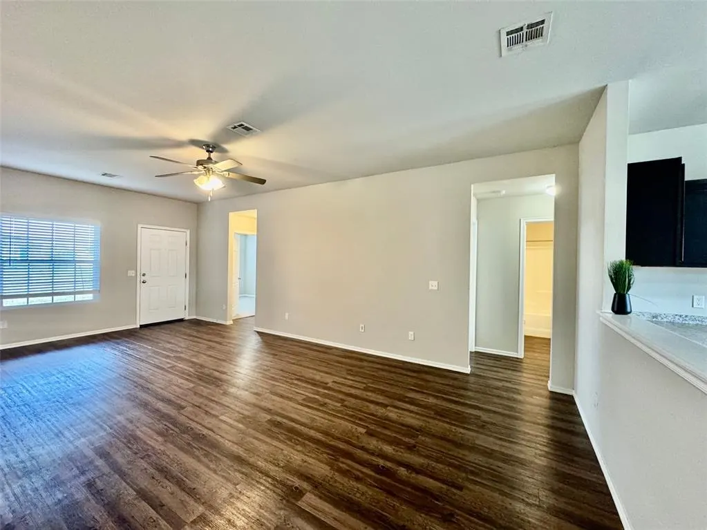 Photo 5 — 1890 Bartlett Drive, Newcastle, OK 73065