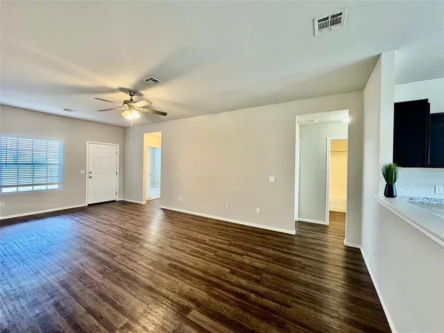 Photo 5 — 1890 Bartlett Drive, Newcastle, OK 73065