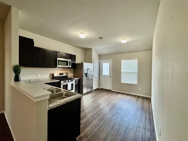 Photo 8 — 1890 Bartlett Drive, Newcastle, OK 73065