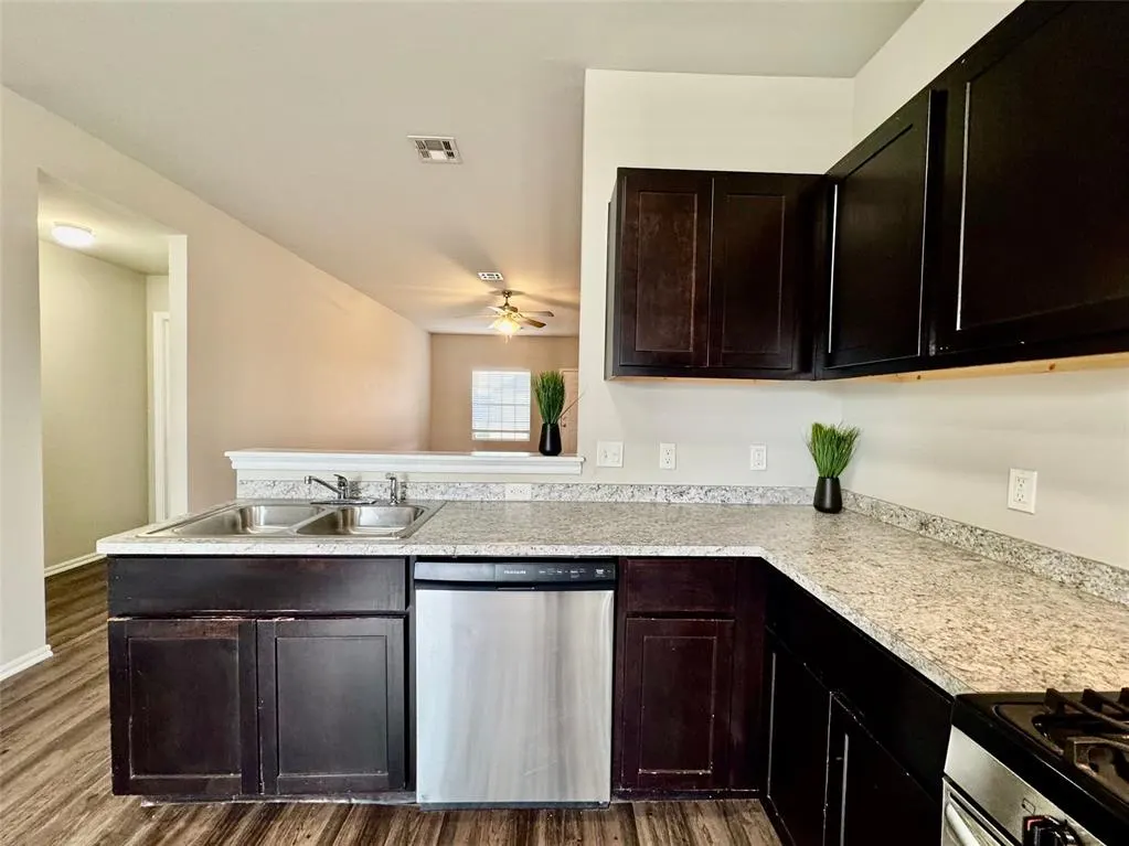 Photo 10 — 1890 Bartlett Drive, Newcastle, OK 73065