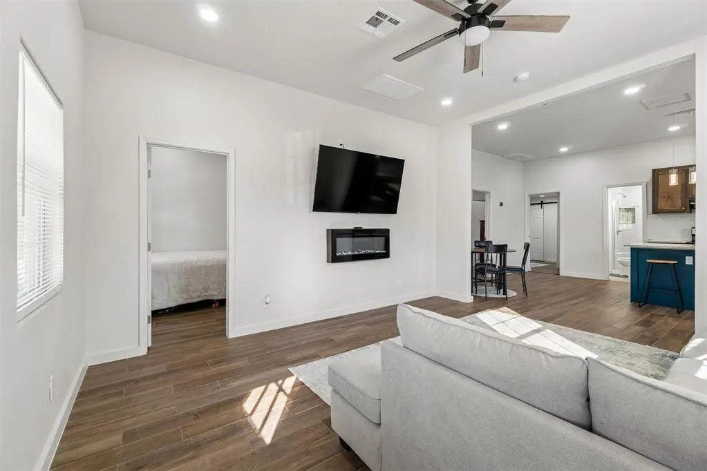 Photo 5 — 314 W Springer Avenue, Guthrie, OK 73044