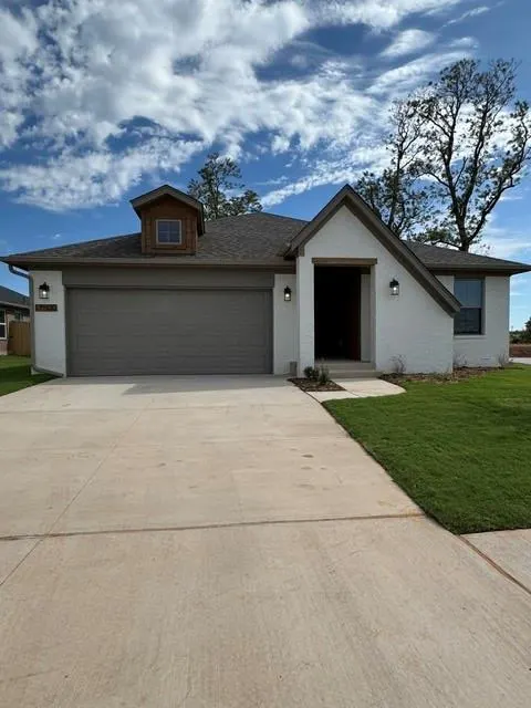 Front exterior — 17500 Moss Farm Road, Edmond, OK 73012