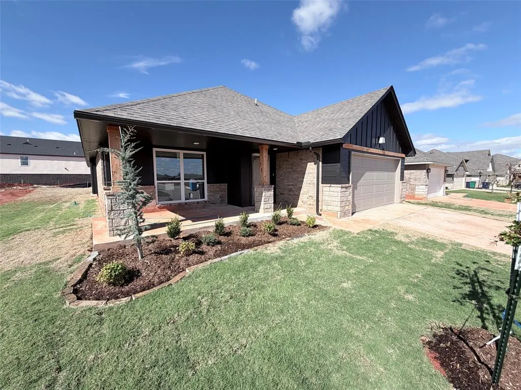 Photo 2 — 19417 Birchfield Drive, Edmond, OK 73012
