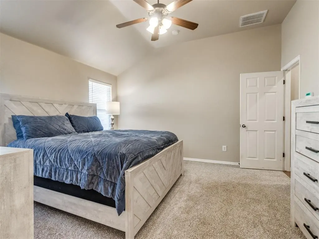 Photo 17 — 10820 Turtlewood Drive, Midwest City, OK 73130
