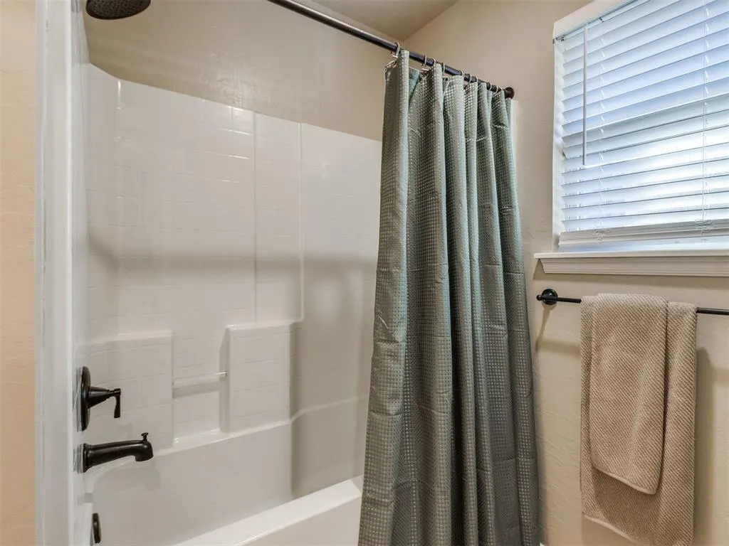 Photo 20 — 10820 Turtlewood Drive, Midwest City, OK 73130