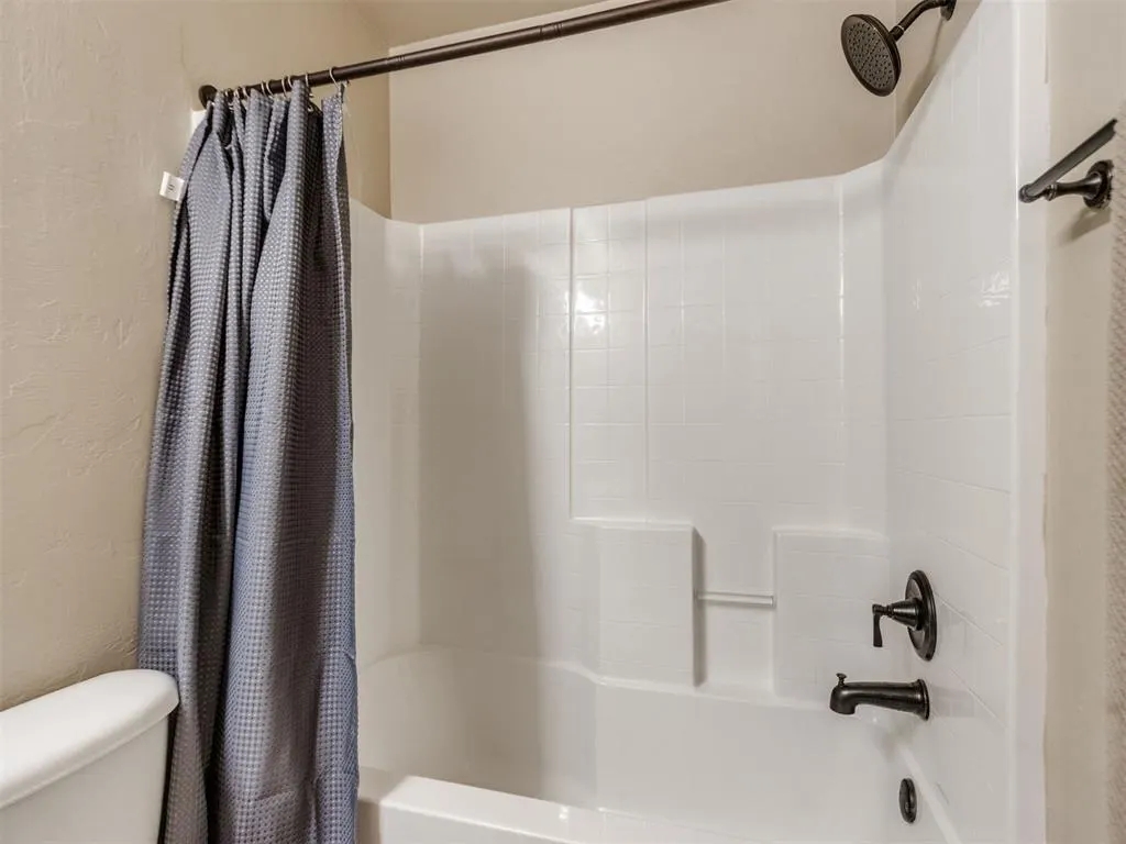 Photo 28 — 10820 Turtlewood Drive, Midwest City, OK 73130