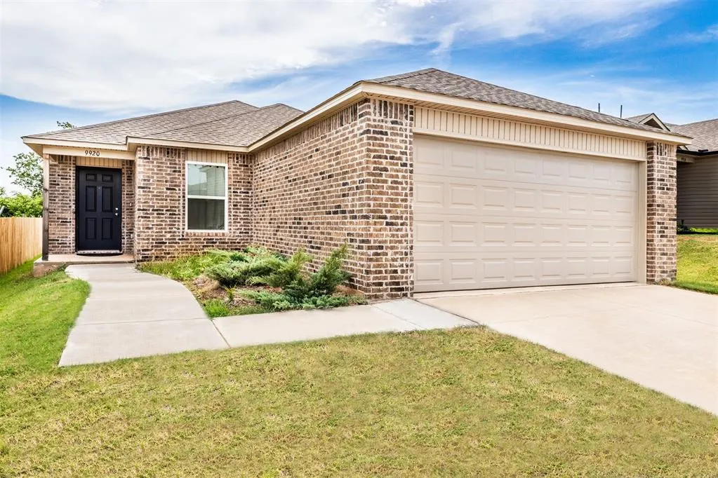 Front exterior — 9920 Black Bear Trail, Yukon, OK 73099