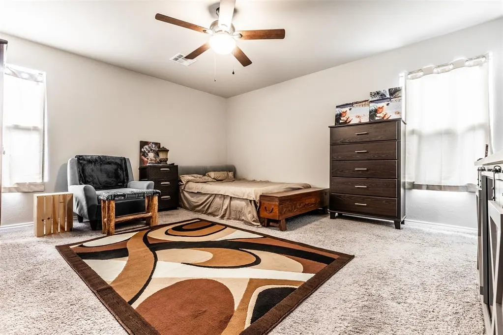Photo 11 — 9920 Black Bear Trail, Yukon, OK 73099
