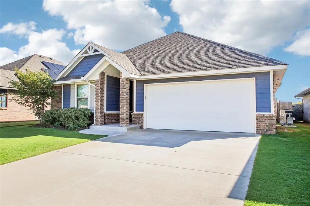 Photo 2 — 12112 Brinley Reign Drive, Yukon, OK 73099
