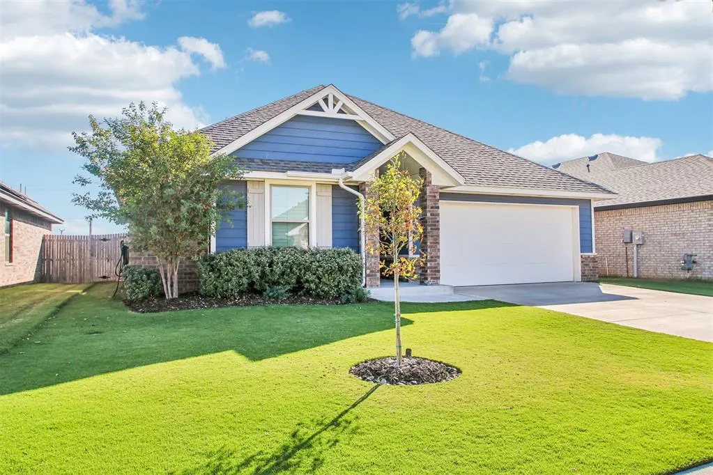 Photo 4 — 12112 Brinley Reign Drive, Yukon, OK 73099