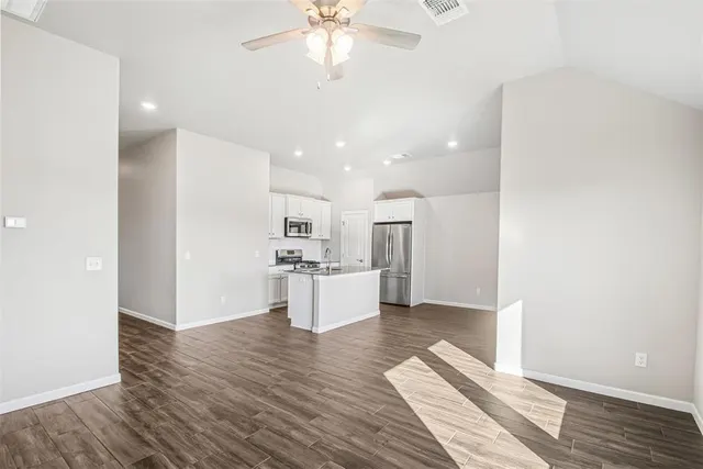 Photo 8 — 12112 Brinley Reign Drive, Yukon, OK 73099