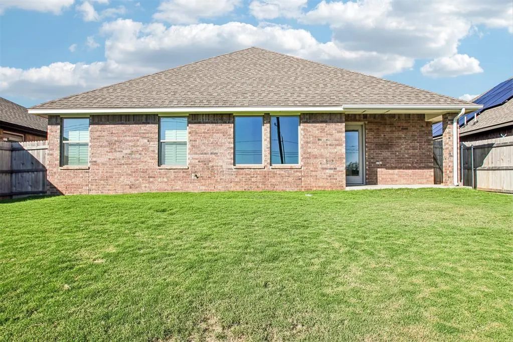 Photo 32 — 12112 Brinley Reign Drive, Yukon, OK 73099