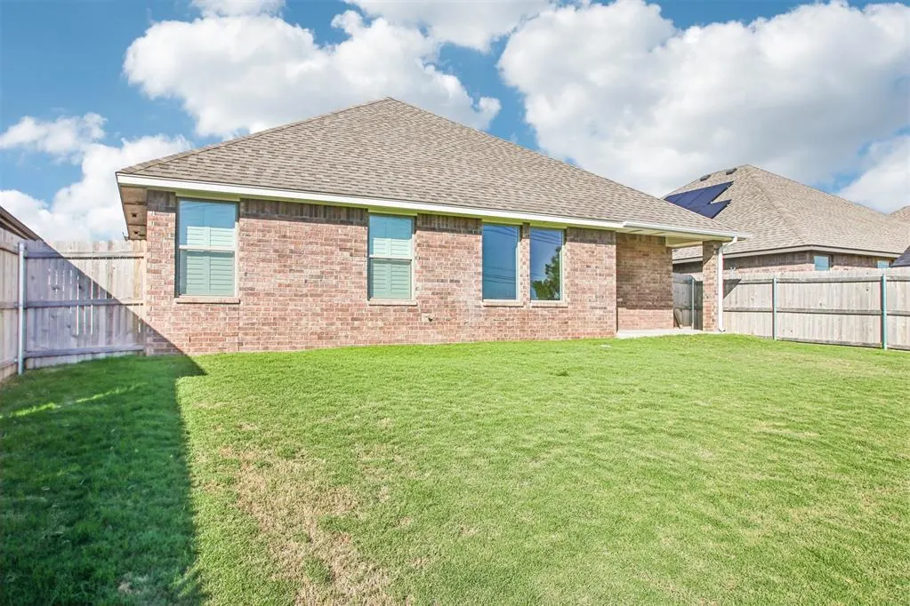Photo 33 — 12112 Brinley Reign Drive, Yukon, OK 73099