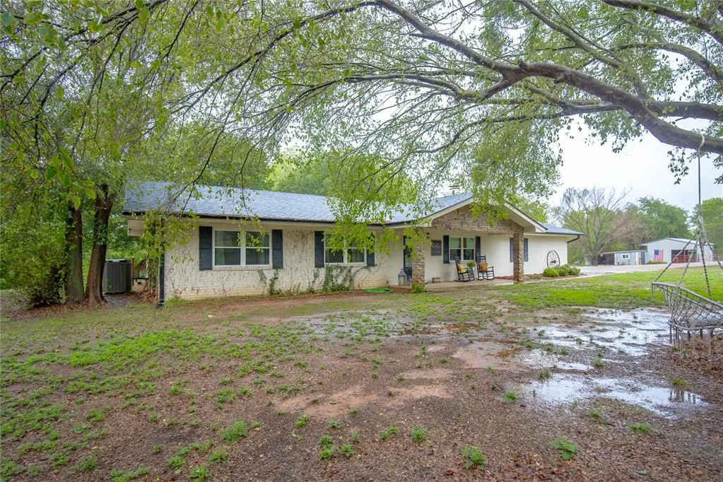 Photo 3 — 10801 Beaver Lane, Lindsay, OK 73052