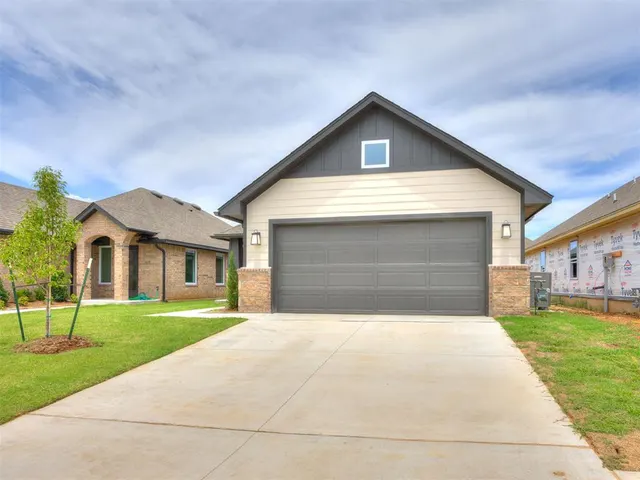 Photo 2 — 1101 SW 139th Terrace, Oklahoma City, OK 73170
