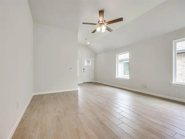 Photo 7 — 1101 SW 139th Terrace, Oklahoma City, OK 73170
